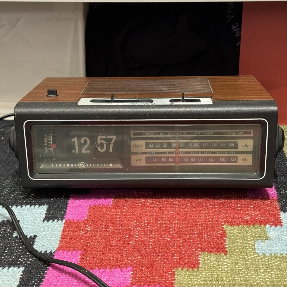 Vintage GE General 7-4310F Electric Flip Alarm Clock Radio, Walnut Finish, 1980s